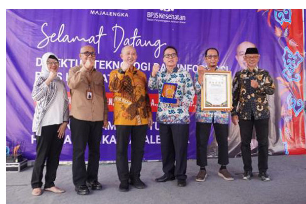 Implementasikan Teknologi...