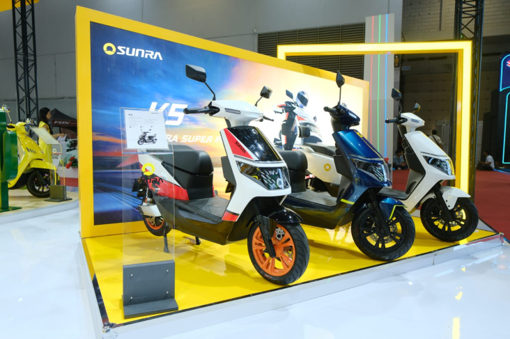 Barisan Motor Listrik...
