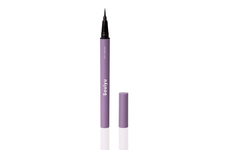 Eye Makeup Look yang...