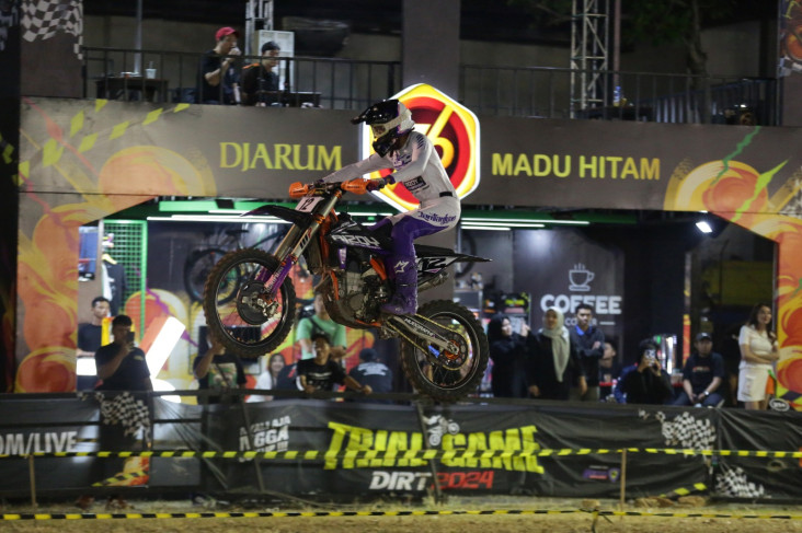 Ajang Aksi Crosser Unjuk...