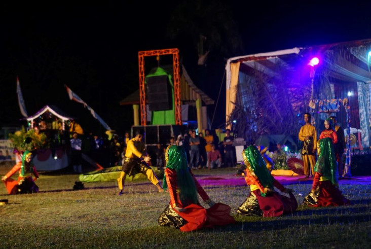 Festival Biduk Sayak,...