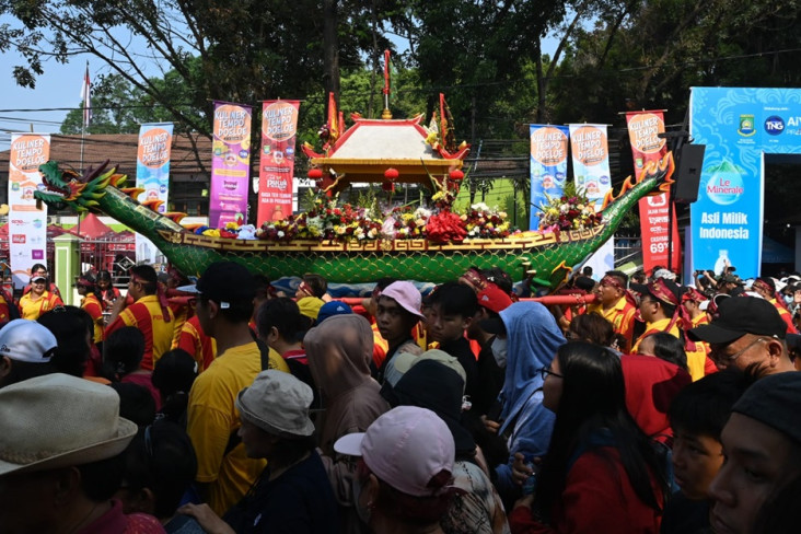 Pesona Kirab Gotong...