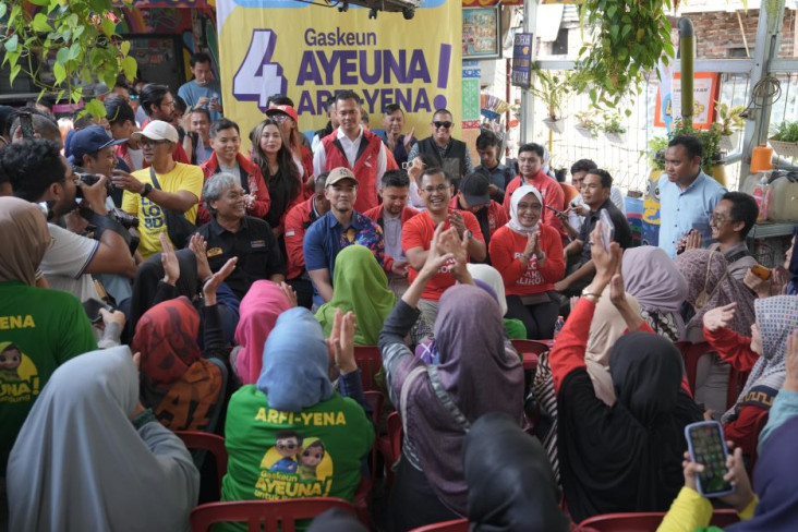 Blusukan di Bandung,...