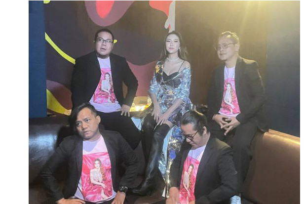 Icha Yang Pukau Penonton,...
