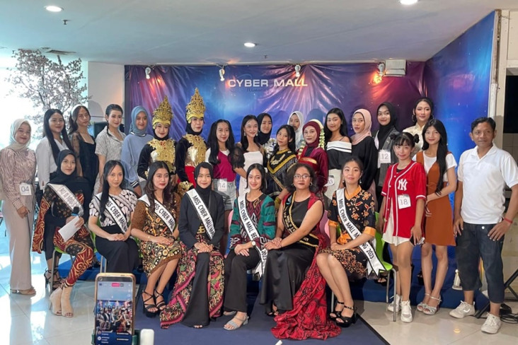 Cyber Mall Malang Rayakan...