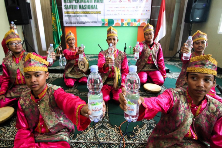 Hari Santri: RMINU,...