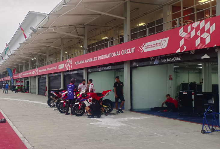 Dikenalkan ke Bikers,...