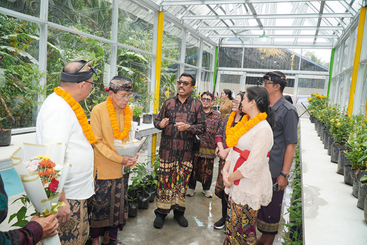 Greenhouse & Ecofarm...