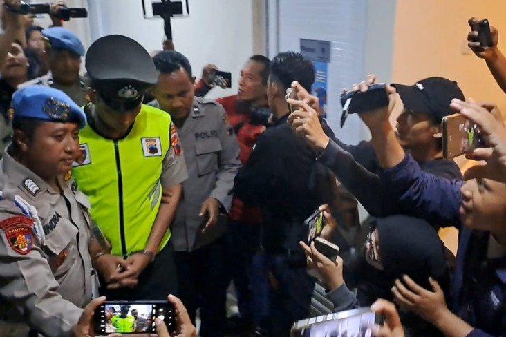 Tersangka Penembak Siswa...
