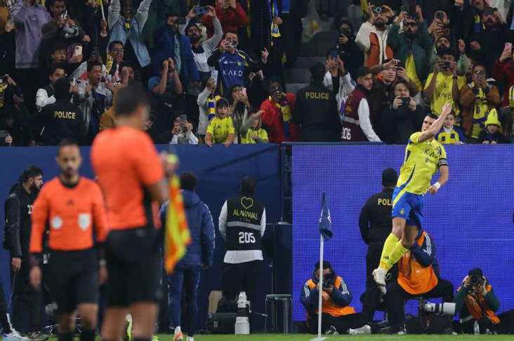 Cristiano Ronaldo Buka...