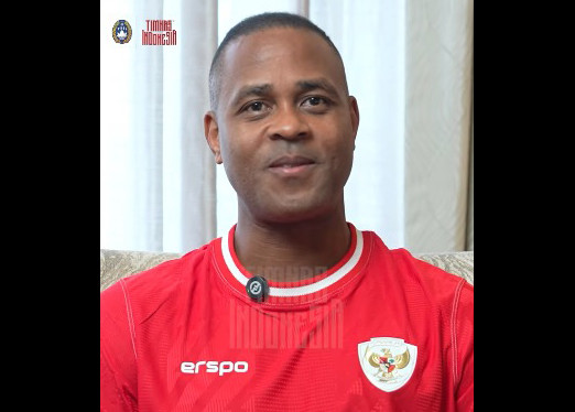 Pakai Jersey Timnas...