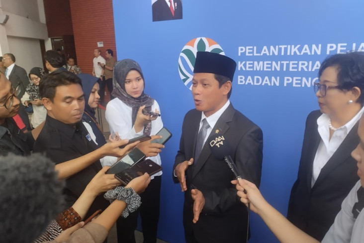 Menteri Hanif Faisol...