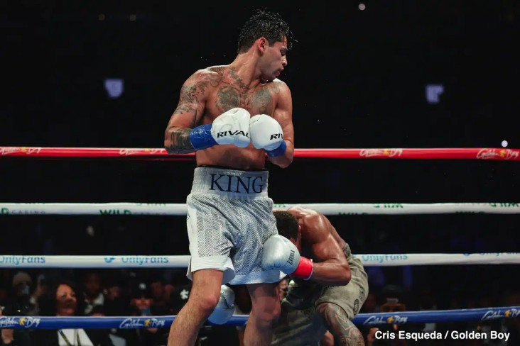 Oscar De La Hoya Tolak...