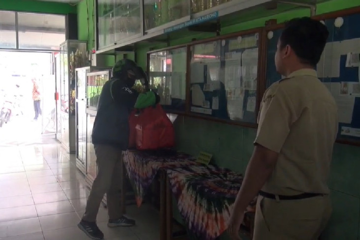Menu Makan Bergizi Gratis...