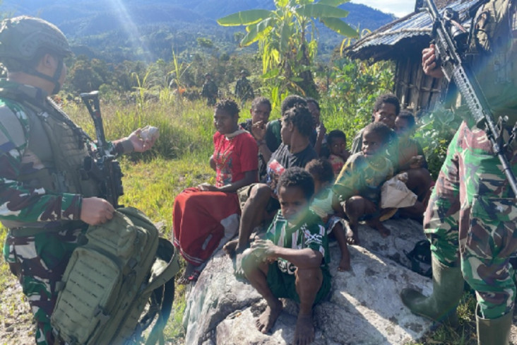 Warga Wuloni Papua Tengah...