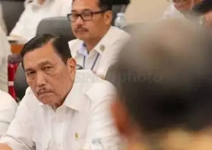 Luhut Sentil Pengkritik...