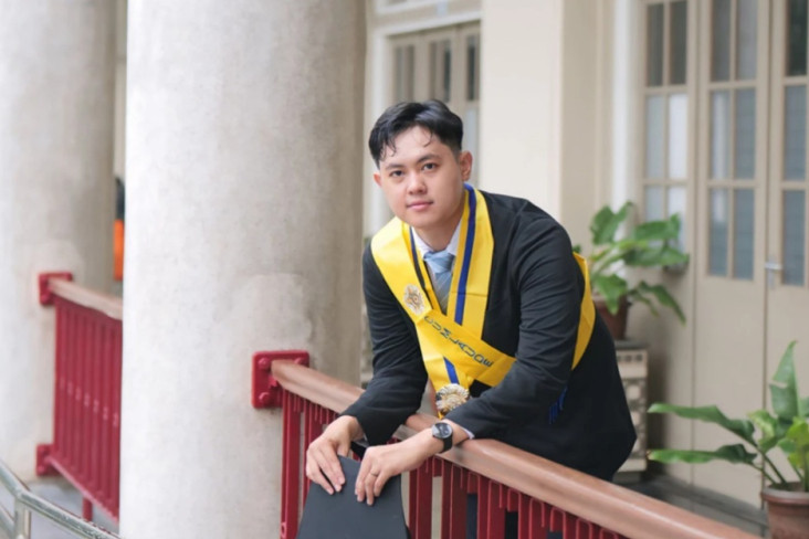 Jadi Wisudawan S2 Termuda...