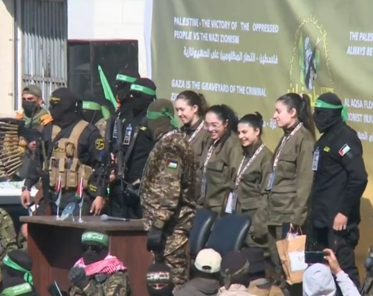 4 Tentara Perempuan...