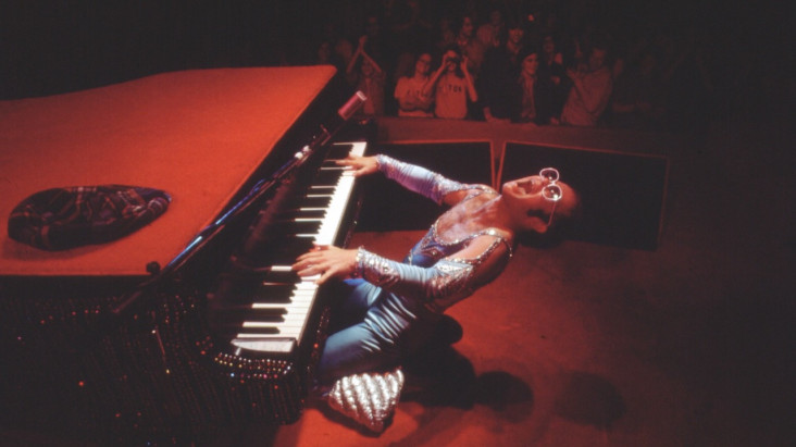 Elton John Yakin AI...