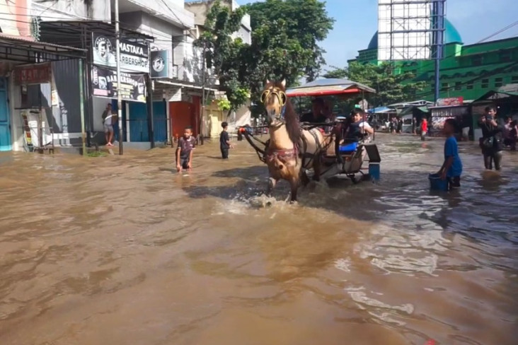 Sungai Citarum Meluap,...