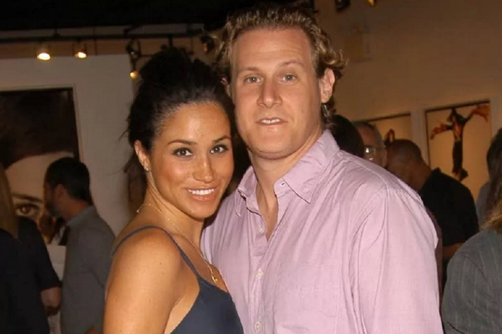 Mengenal Trevor Engelson,...
