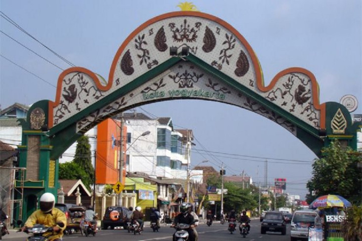 10 Daerah dengan SDM...