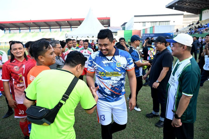 Gubernur Sumut Bobby...