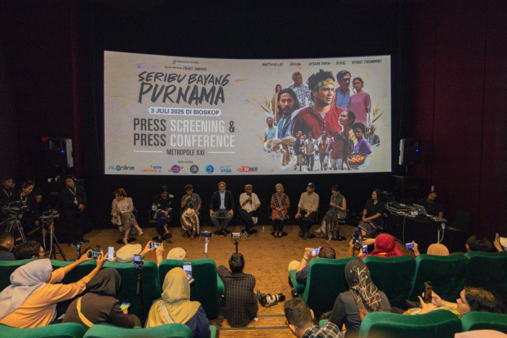 Film Seribu Bayang Purnama,...