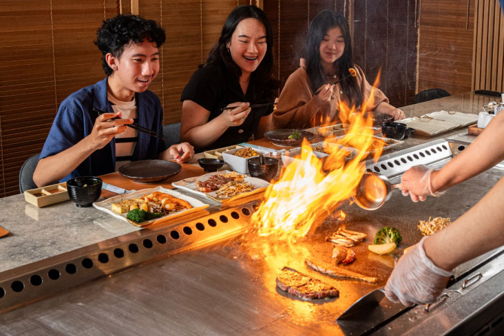 5 Rekomendasi Restoran...