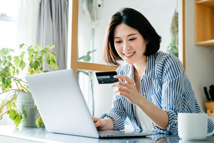 Belanja Online di Oktober...