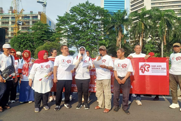 Peringati Hari AIDS...