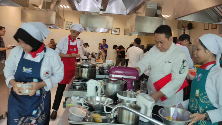 Chef Rahmat Kusnadi...