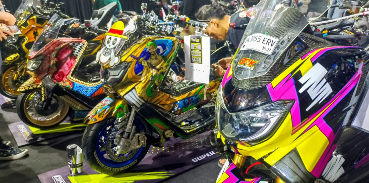Barisan Motor Maxi Modifikasi...