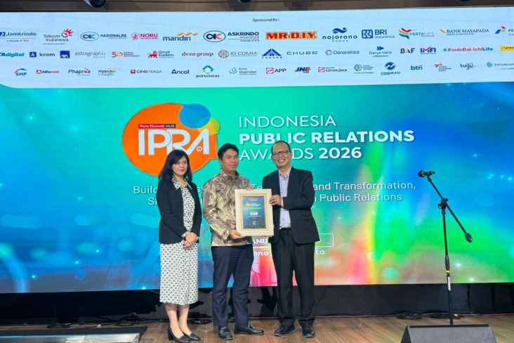 BRI Insurance Raih Penghargaan...
