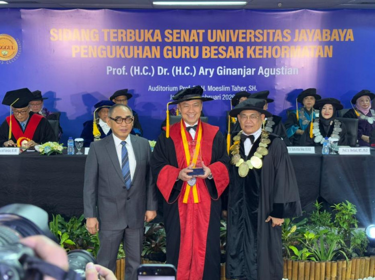Universitas Jayabaya...
