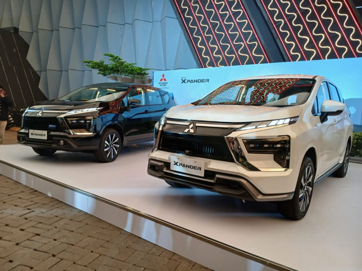 Fitur Interior Mitsubishi...