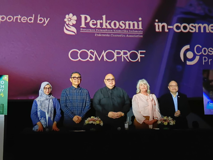 Evolusi Industri Kecantikan:...