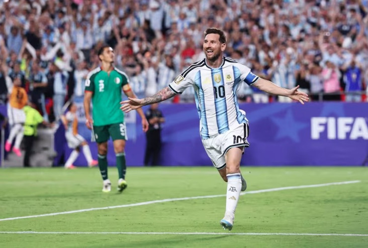 Messi Menggila! Argentina...
