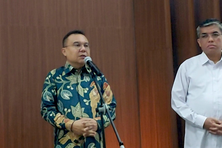 Isu PHK Massal Karyawan...