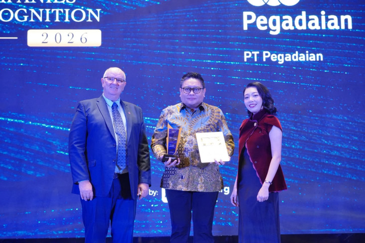 Pegadaian Raih Penghargaan...