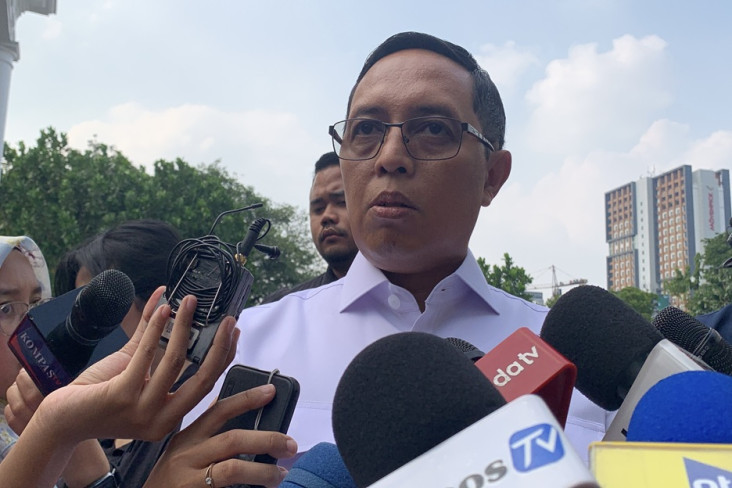 Prabowo Kumpulkan Menteri...
