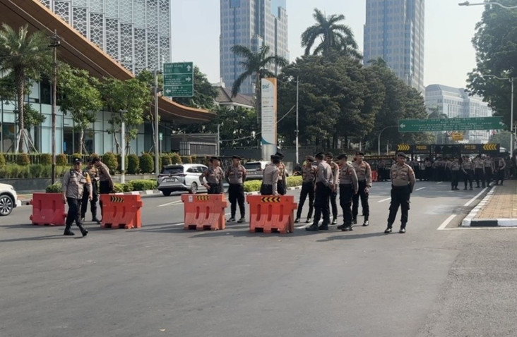 Ada Demo Mahasiswa di...