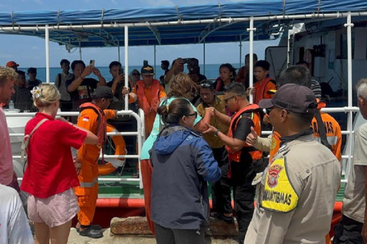 Speed Boat Hilang Kontak...