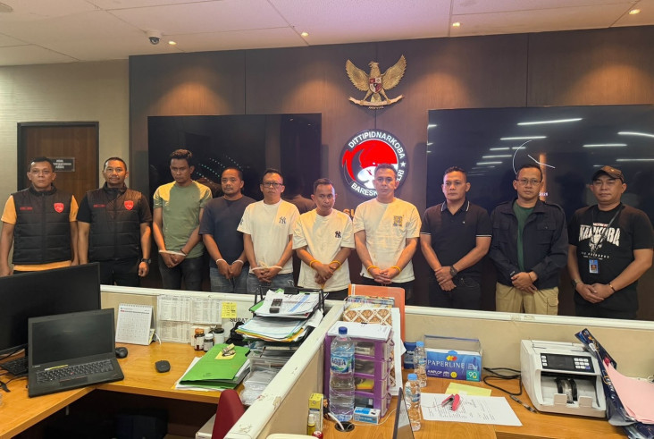6 Anggota Polres Tangsel...