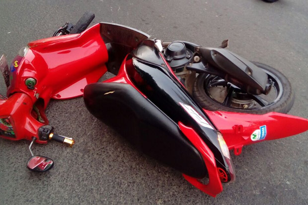 Rem Blong, Bus Seruduk 2 Pemotor di Tangerang