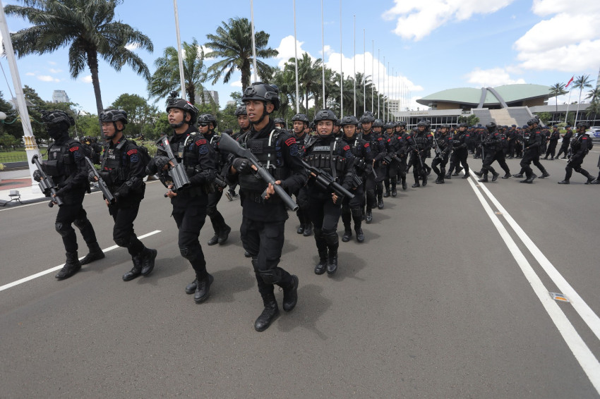 Bahas RUU Polri, Habiburokhman Soroti Kehadiran Polisi Aktif di Ormas