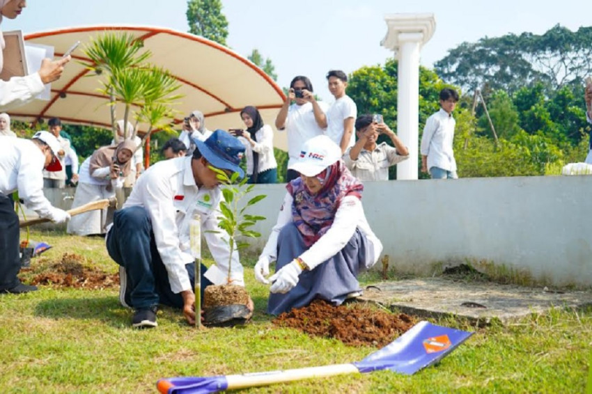 Hari Lingkungan Hidup Sedunia, UMJ Tanam 3.650 Bibit Pohon di Ciputat
