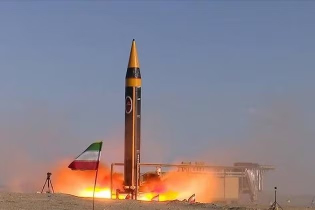 Iran Berniat Kembangan Rudal Balistik Antarbenua biar Tambah Menakutkan