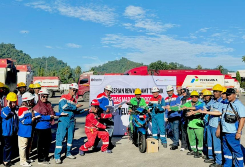 Jaga Distribusi Energi, Elnusa Petrofin Beri Apresiasi Awak Mobil Tangki
