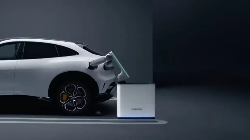 Xiaomi Kenalkan Tangan Robot untuk Pengisian Daya Baterai Mobil Listrik